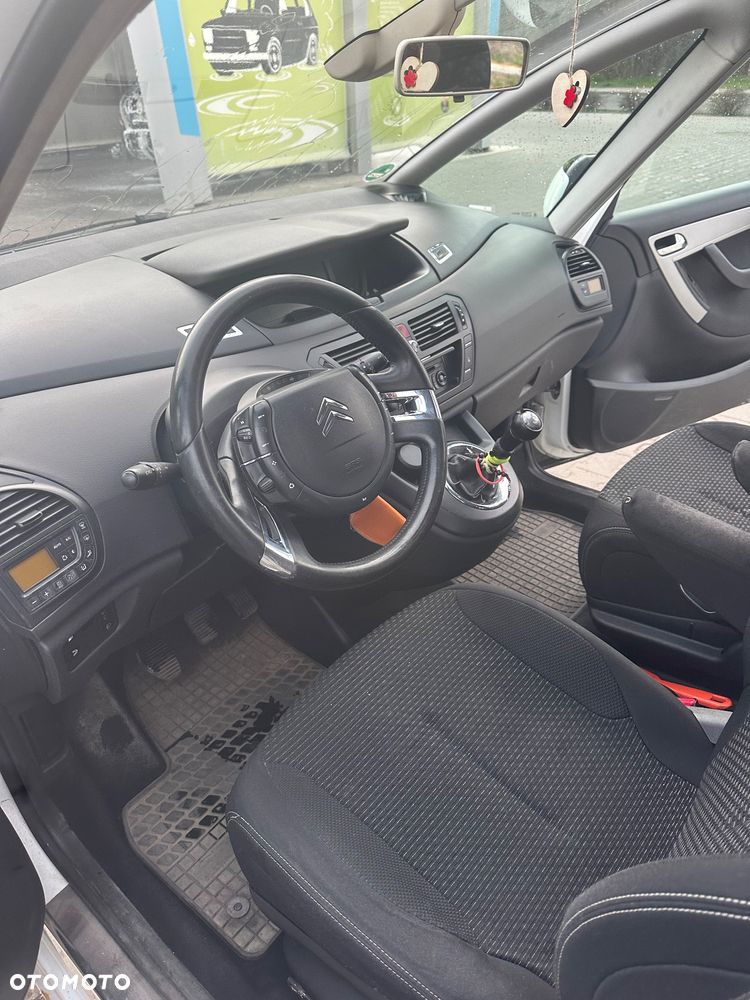 Citroën C4 Picasso - 8
