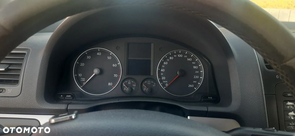 Volkswagen Golf 1.6 FSI Comfortline - 8
