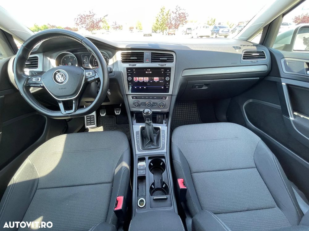 Volkswagen Golf 1.6 TDI DPF BlueMotion Technology Comfortline - 15