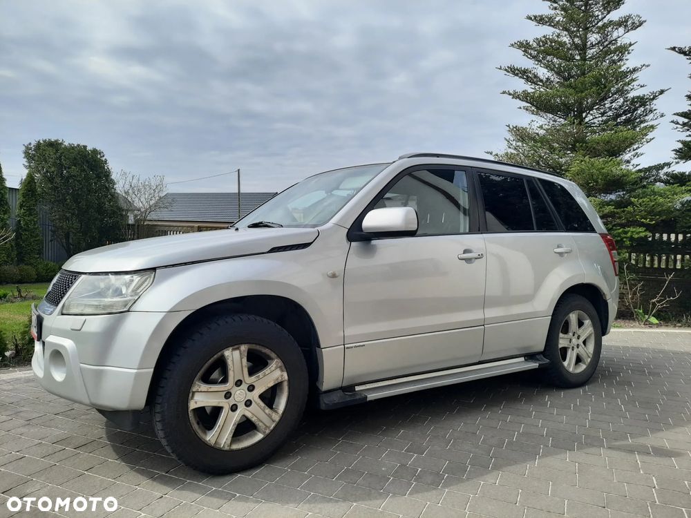 Suzuki Grand Vitara 2.0 De luxe - 1