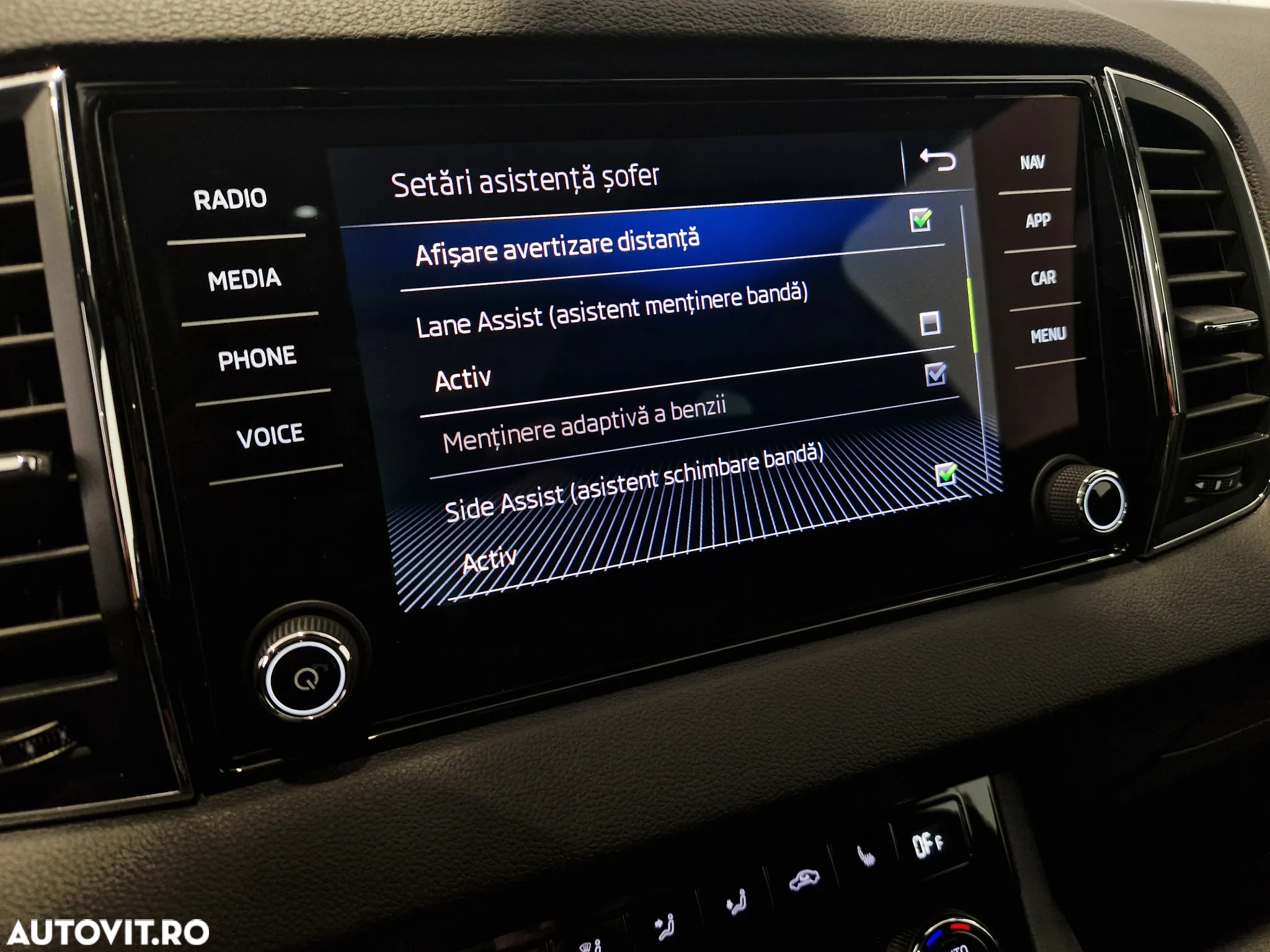 Skoda Karoq 2.0 TSI 4X4 DSG Sportline - 22