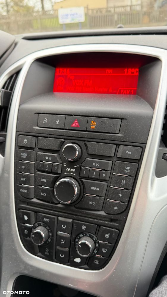 Opel Astra 1.6 Turbo - 14