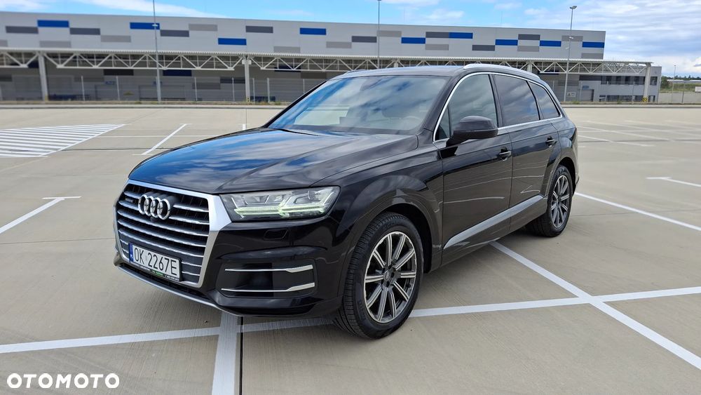 Audi Q7 - 1