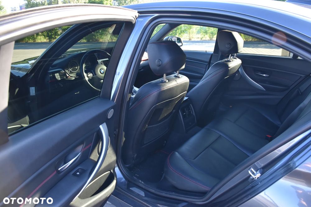 BMW Seria 3 328i Sport-Aut Sport Line - 10