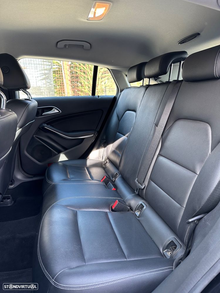 Mercedes-Benz CLA 180 d Shooting Brake - 27