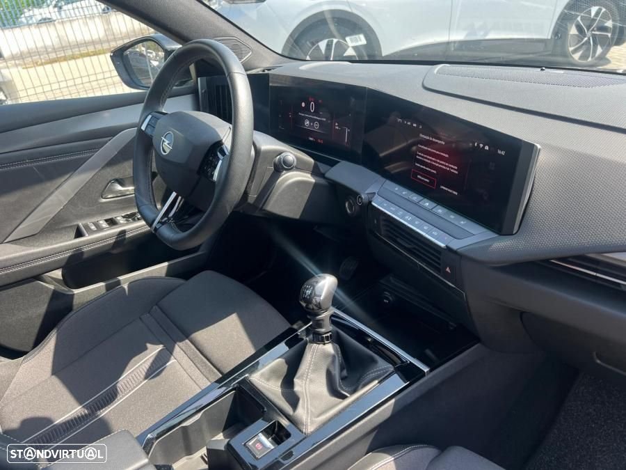 Opel Astra Sports Tourer 1.2 T Elegance - 6
