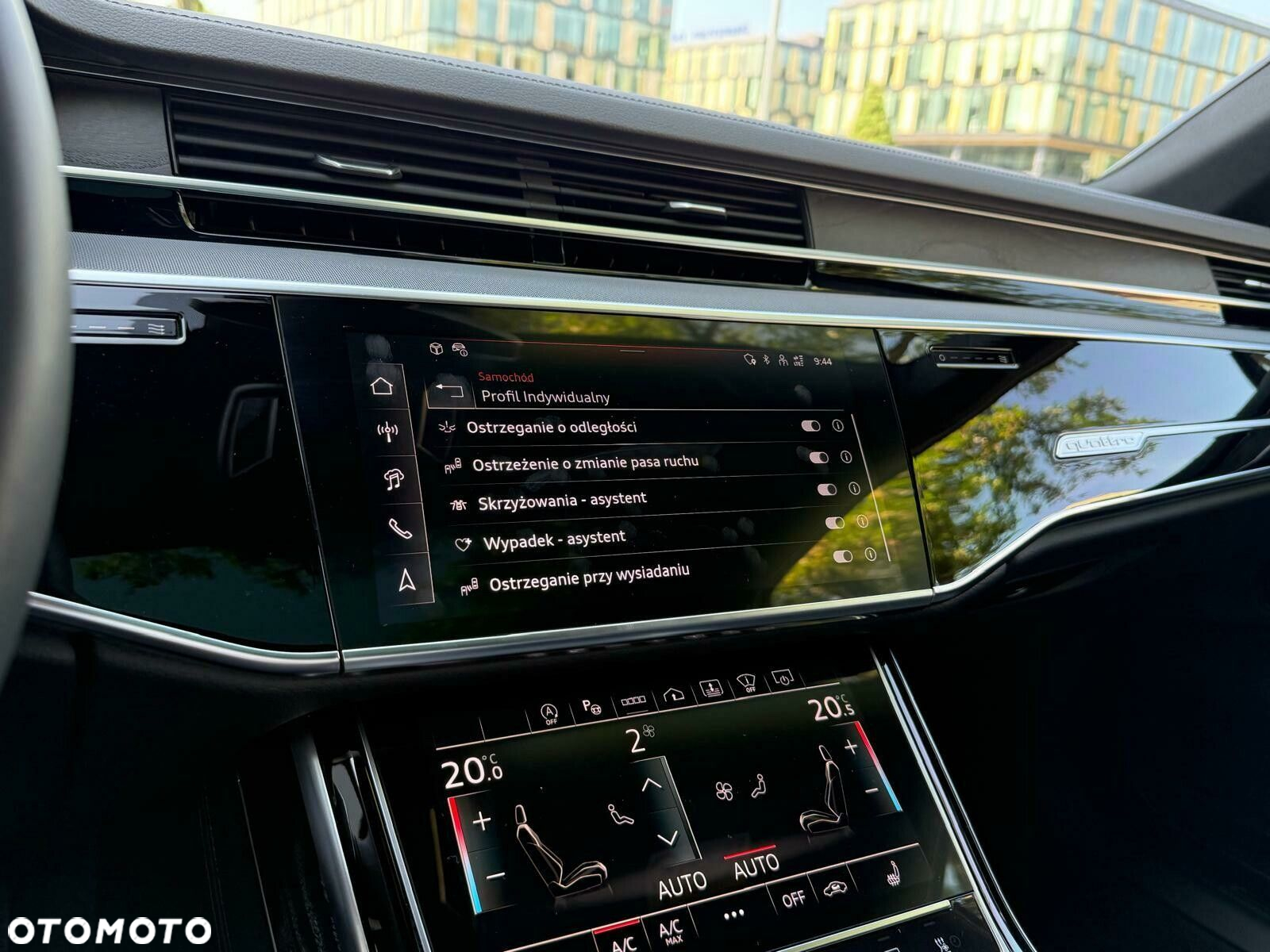 Audi A8 - 40