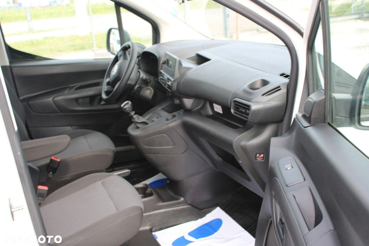 Toyota Proace City - 26
