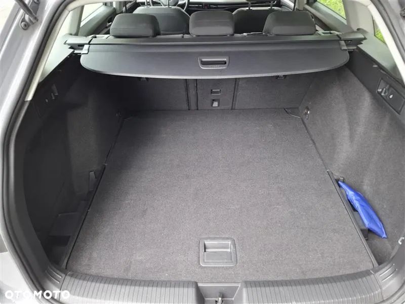 Volkswagen Golf VIII 1.5 TSI EVO Life - 11