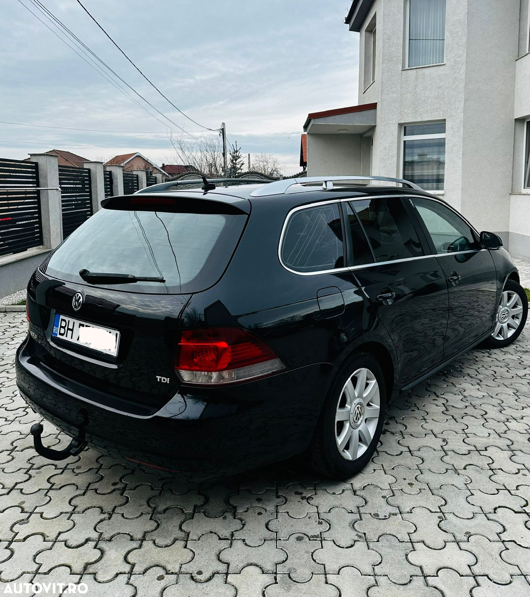 Volkswagen Golf 1.6 TDI BlueMotion Technology DPF Comfortline - 3