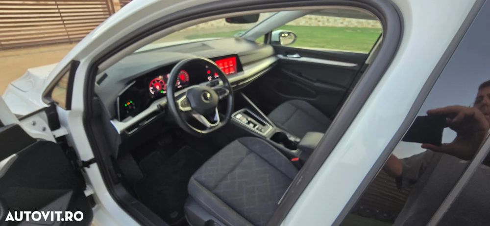 Volkswagen Golf 2.0 TDI SCR DSG Life - 13