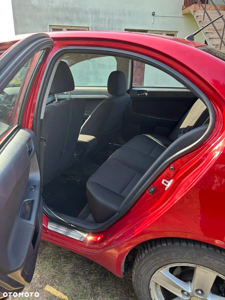 Mitsubishi Lancer 1.8 Invite - 6