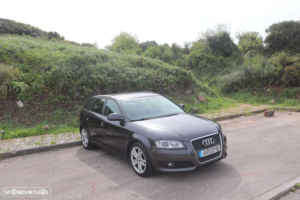 Audi A3 Sportback 1.6 TDI DPF Ambition - 11