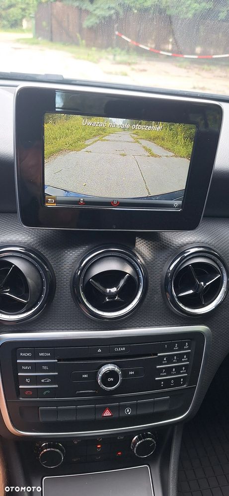 Mercedes-Benz Klasa A 180 d BlueEFFICIENCY Edition - 21