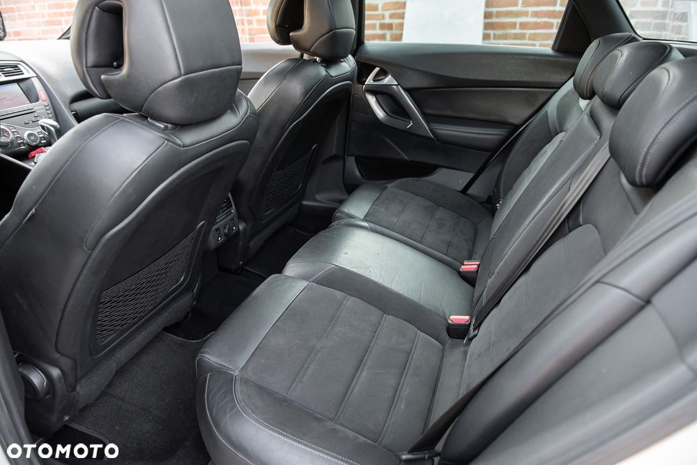 Citroën DS5 2.0 HDi SoChic - 23