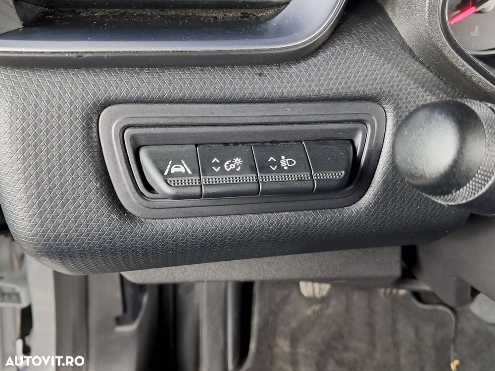 Renault Clio - 18