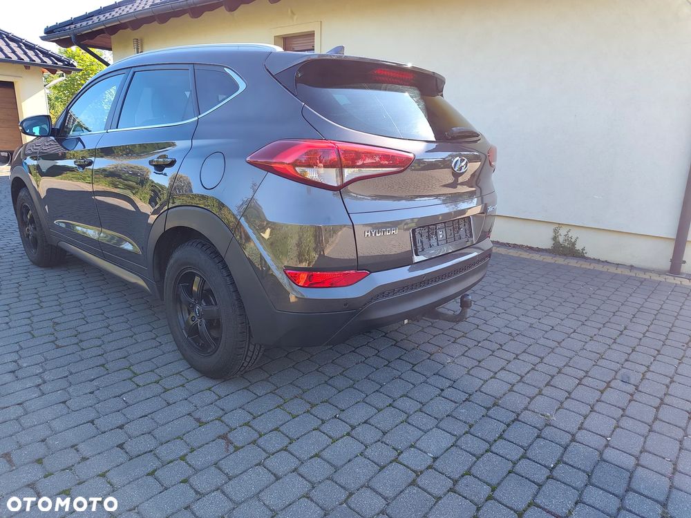 Hyundai Tucson blue 1.6 GDi 2WD Navi - 9
