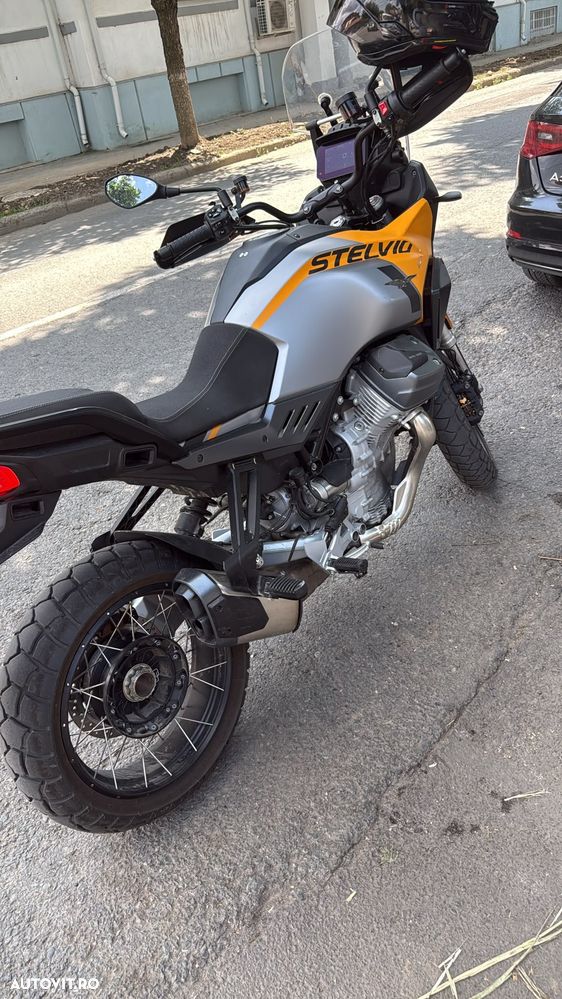 Moto Guzzi Stelvio 1200 - 4