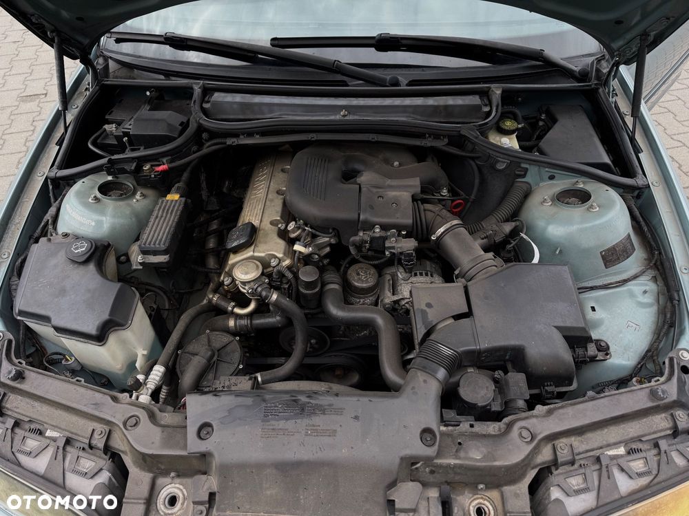 BMW Seria 3 - 17
