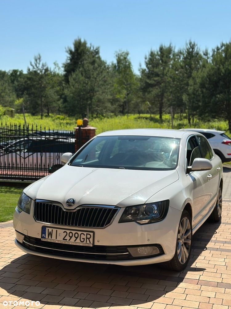 Skoda Superb 2.0 TDI Elegance DSG - 1
