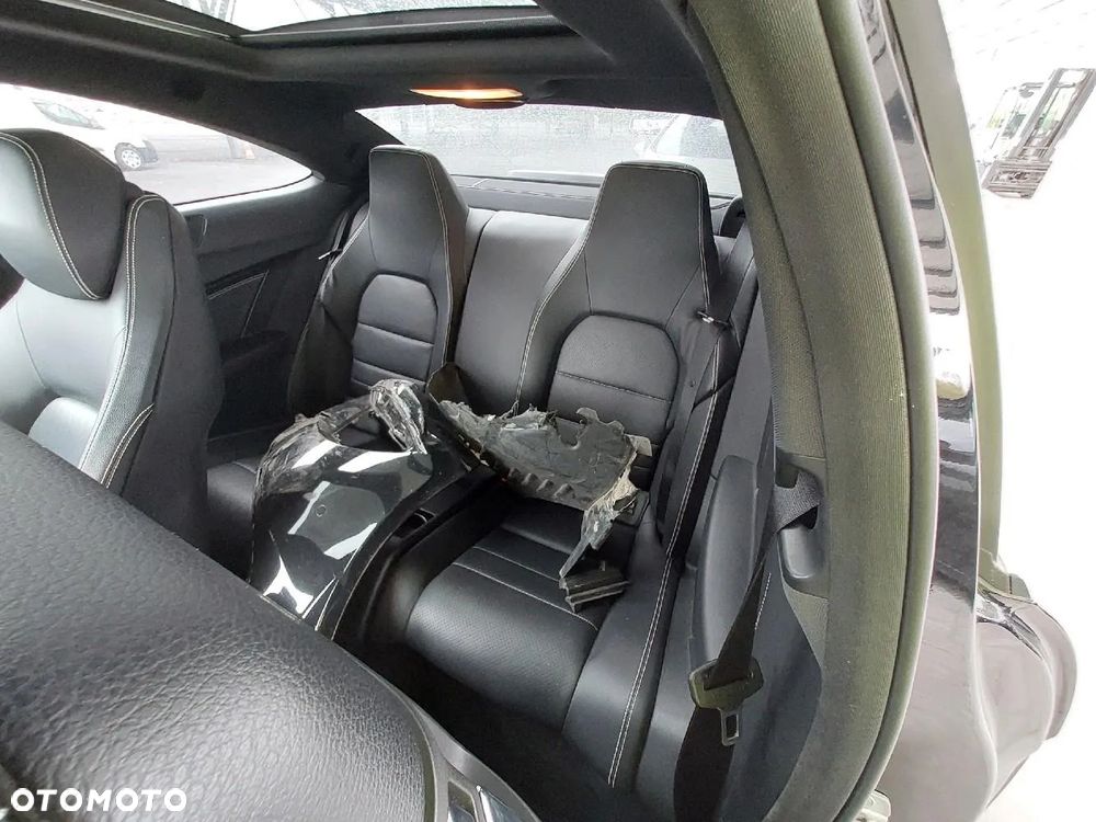Mercedes-Benz Klasa C 250 Coupe Sport 7G-TRONIC - 12