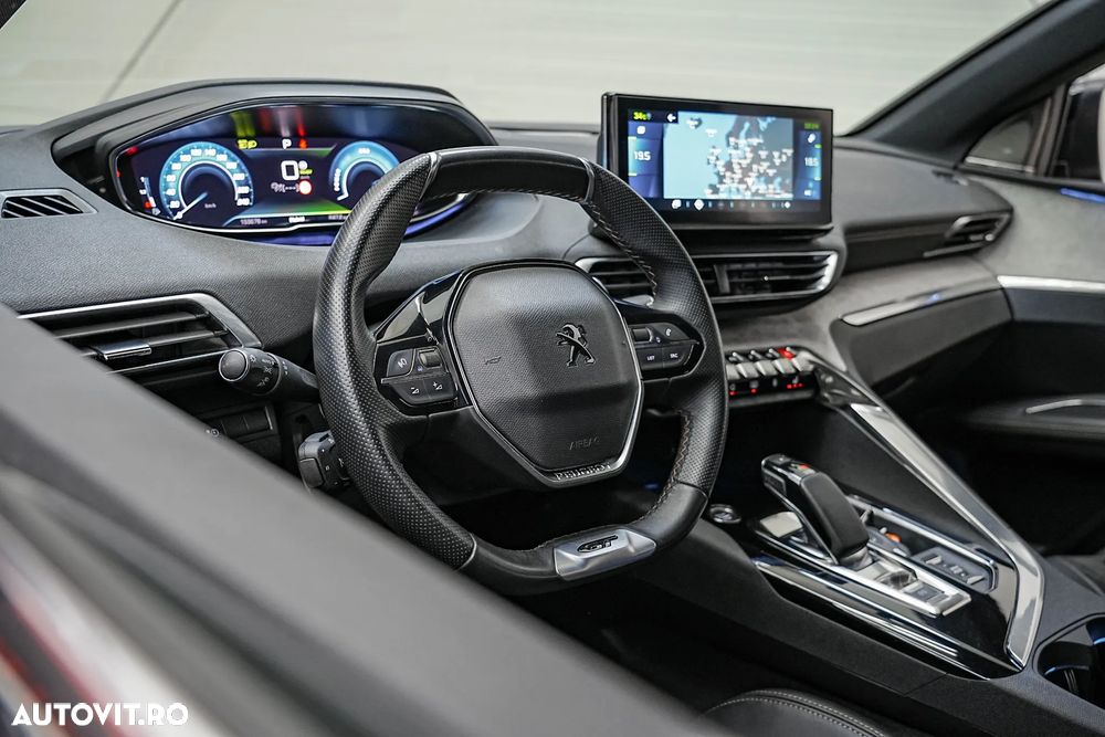 Peugeot 3008 Plug-In Hybrid 225 e-EAT8 GT - 10