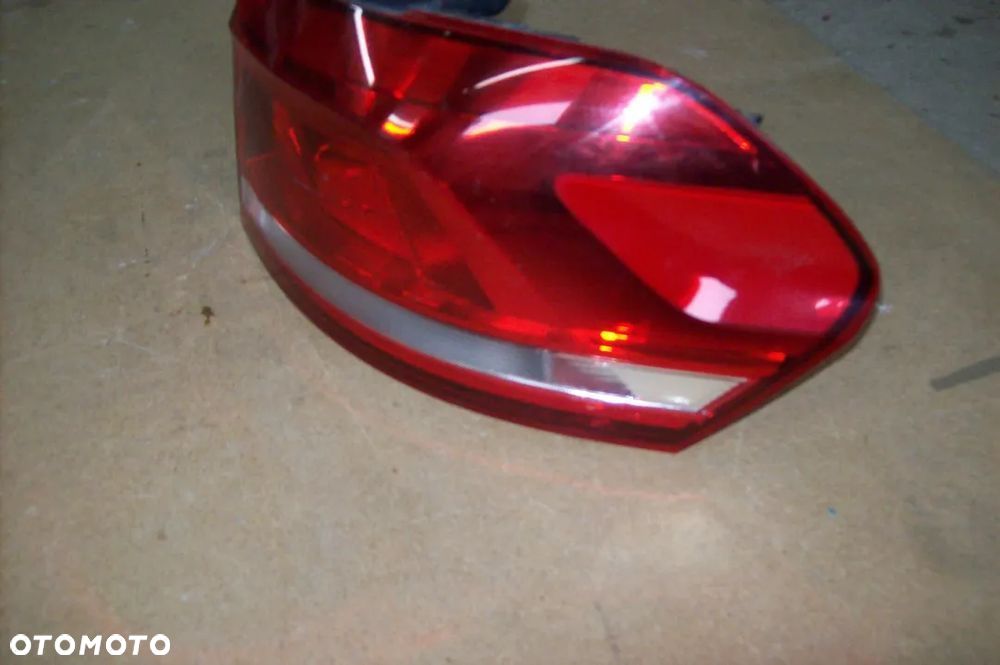 lampa tylna prawa vw touran ii - 2