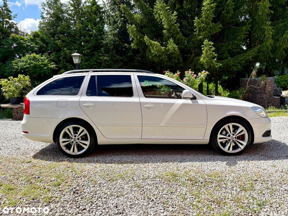 Skoda Octavia 2.0 TDI DPF DSG RS - 4