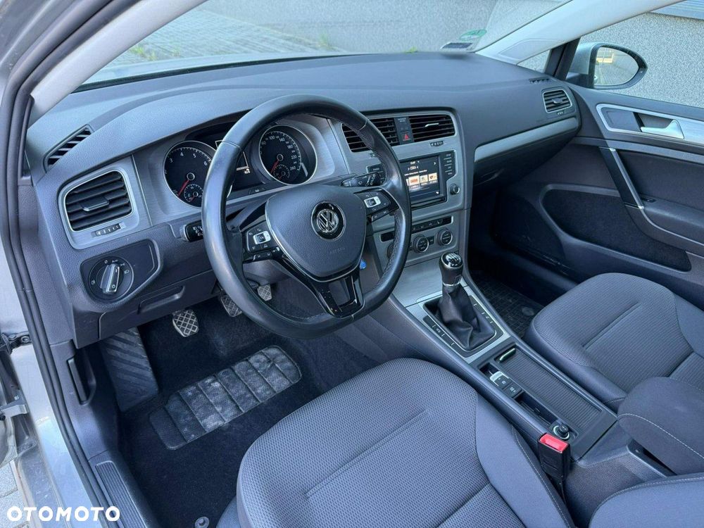 Volkswagen Golf 1.4 TSI BMT Comfortline - 11