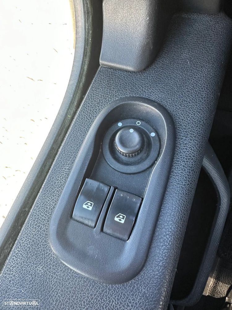 Renault Master 2.3 Dci 130 CV L2H2 GPS IVA Dedutível - 17