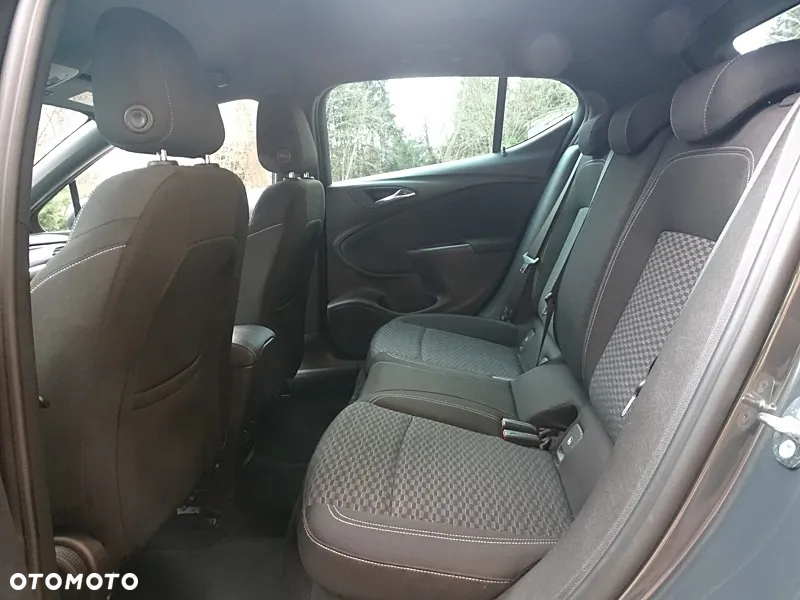 Opel Astra 1.4 Turbo Dynamic - 18