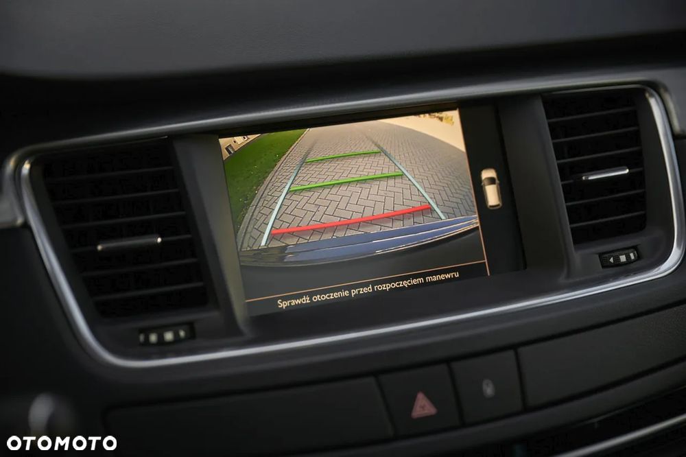 Peugeot 508 RXH Hybrid4 - 38