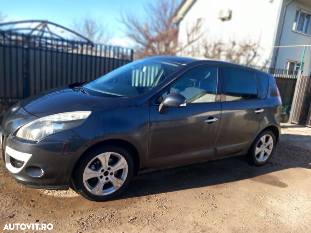 Renault Scenic 2.0 16V Aut. Avantage - 2
