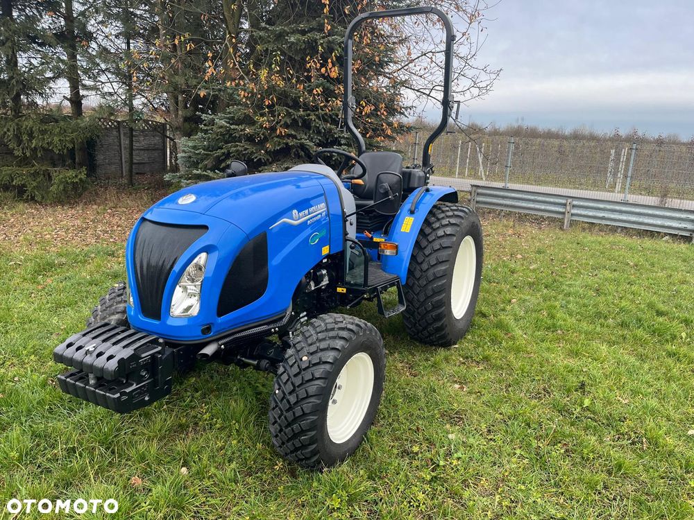 New Holland Boomer 45 ROPS - 4