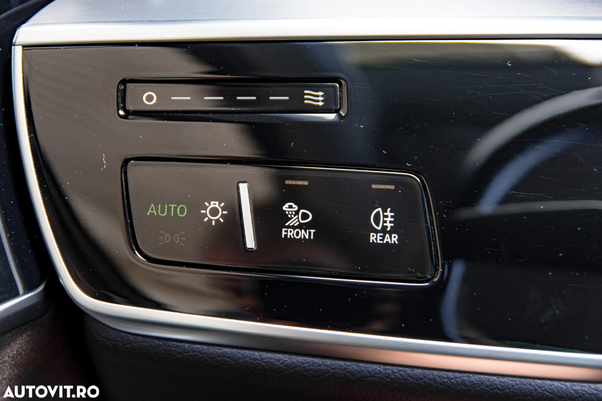 Audi A8 60 TFSI e quattro Tiptronic PHEV - 28