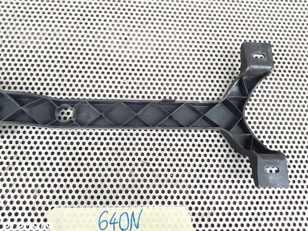 Mercedes W907 W910 Sprinter Uchwyt Mocowanie Radaru - 7