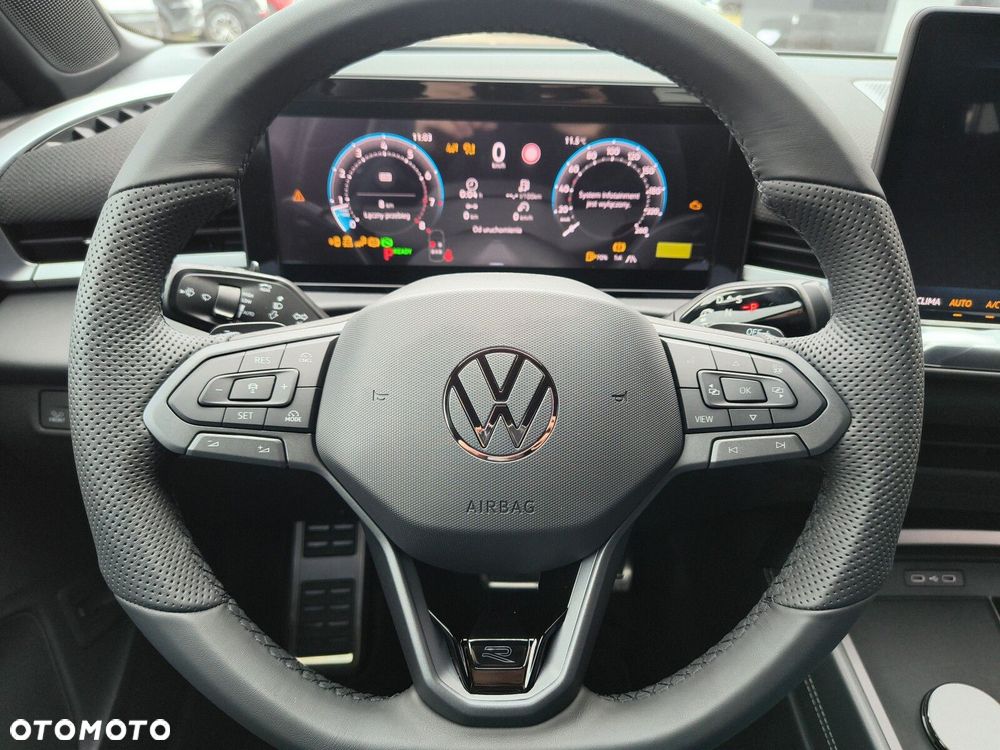 Volkswagen T-Roc 1.5 TSI R-Line DSG - 17