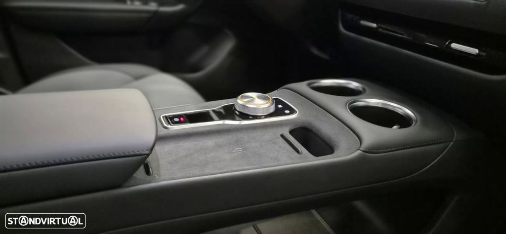 MG MG4 64 kWh Luxury - 54