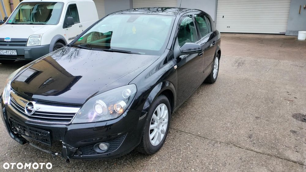Opel Astra 1.6 Cosmo - 8