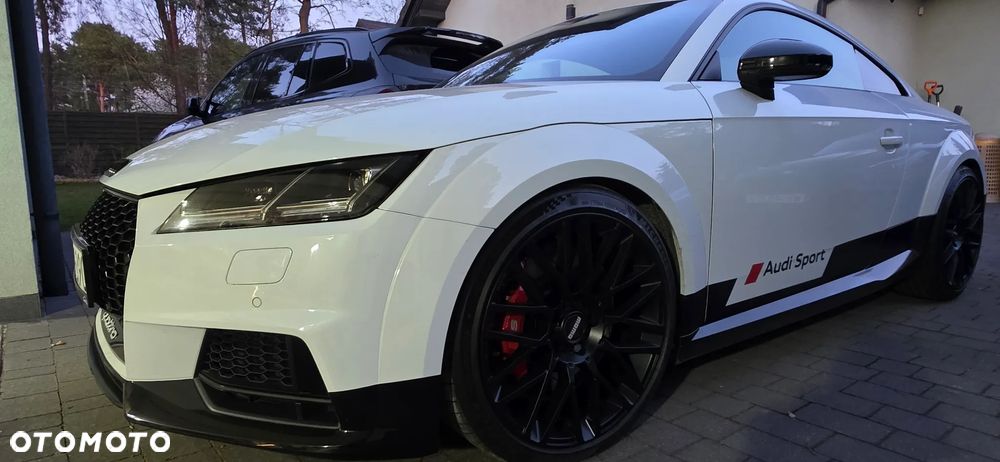 Audi TT S Coupé - 1