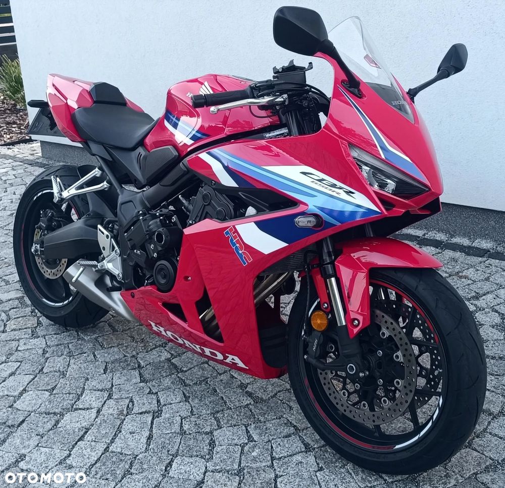 Honda CBR - 13
