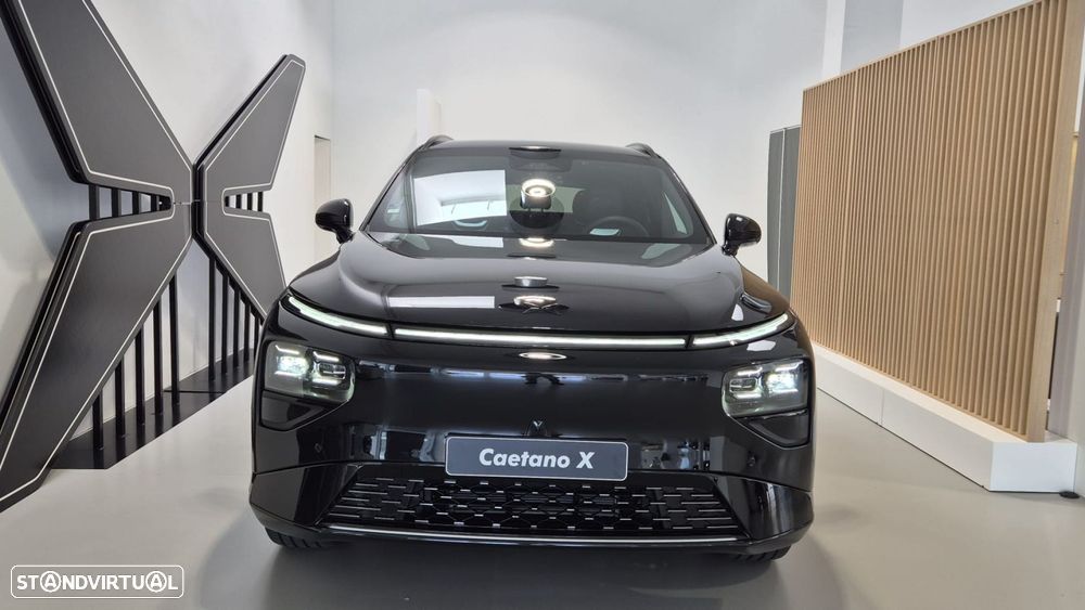 Xpeng G9 98 kWh AWD Performance - 1