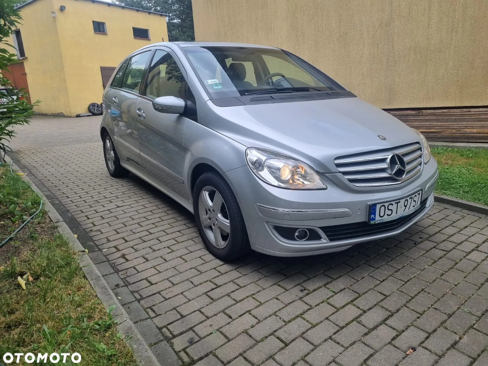 Mercedes-Benz Klasa B 180 CDI DPF Autotronic Grand Edition - 2