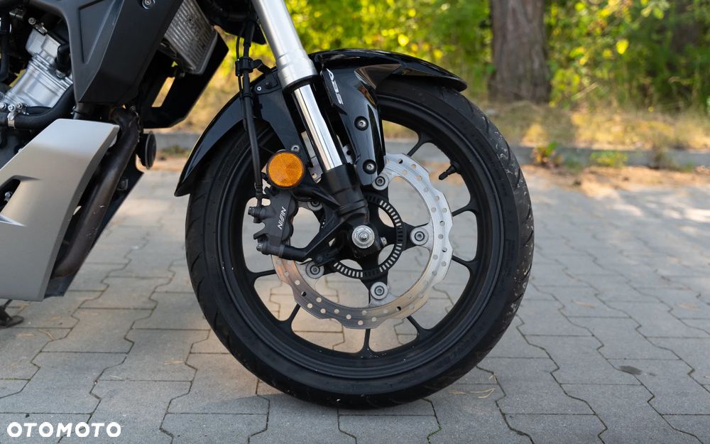 Honda CB - 15