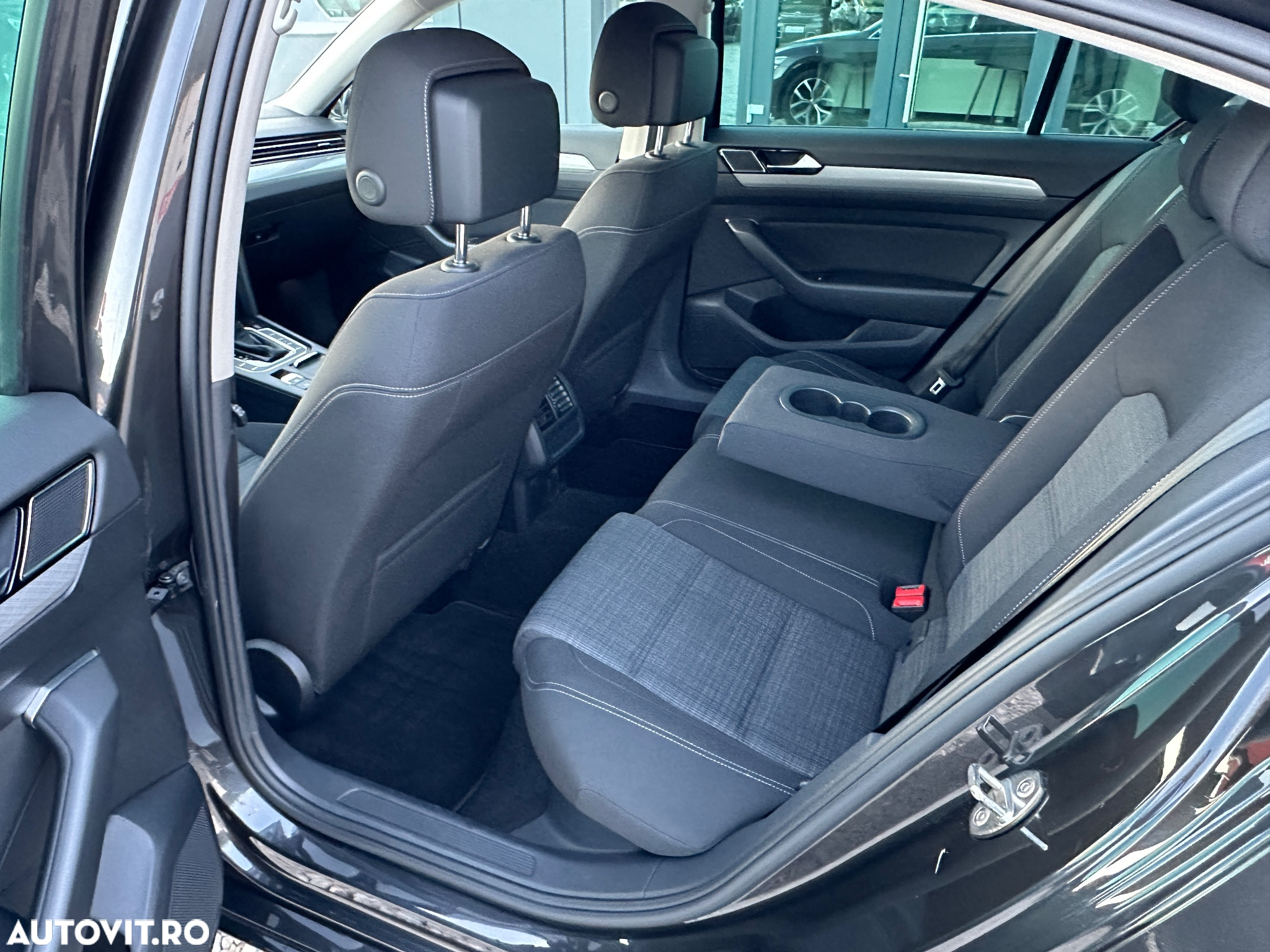 Volkswagen Passat - 15