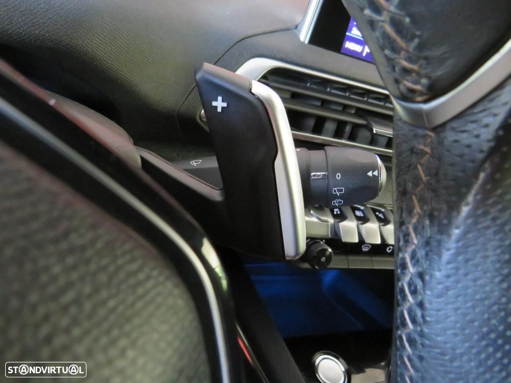Peugeot 3008 1.6 BlueHDi GT Line EAT6 - 24