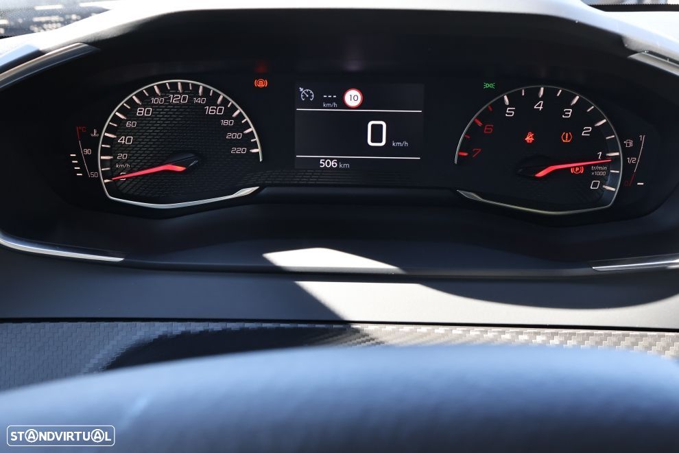 Peugeot 208 - 7