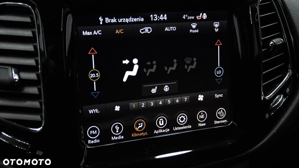 Jeep Compass 1.4 TMair Limited 4WD S&S - 32