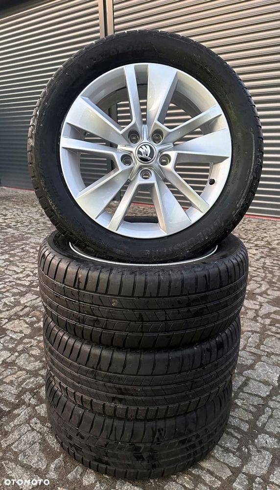 KOŁA ALU FELGI SKODA KAROQ 5X112 215 55 17 BRIDGESTONE 215 55 17 JAK NOWE Letnie - 2