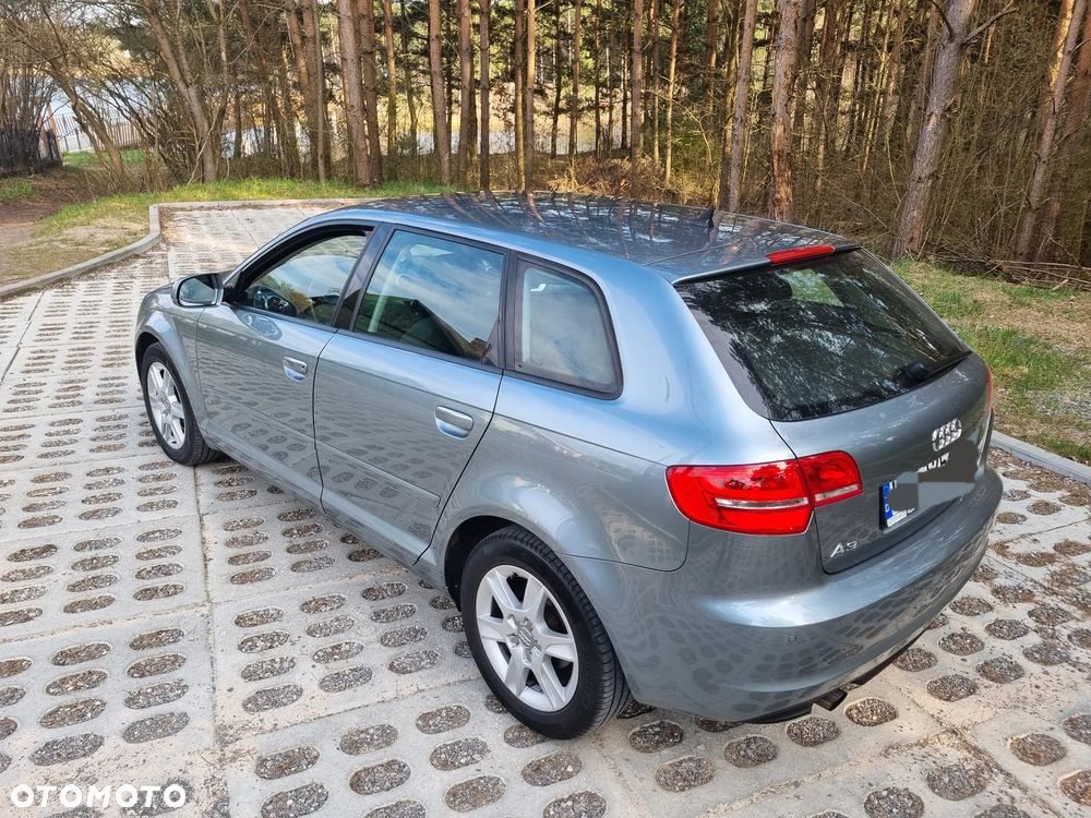 Audi A3 Sportback 2.0 TDI DPF Ambiente - 10
